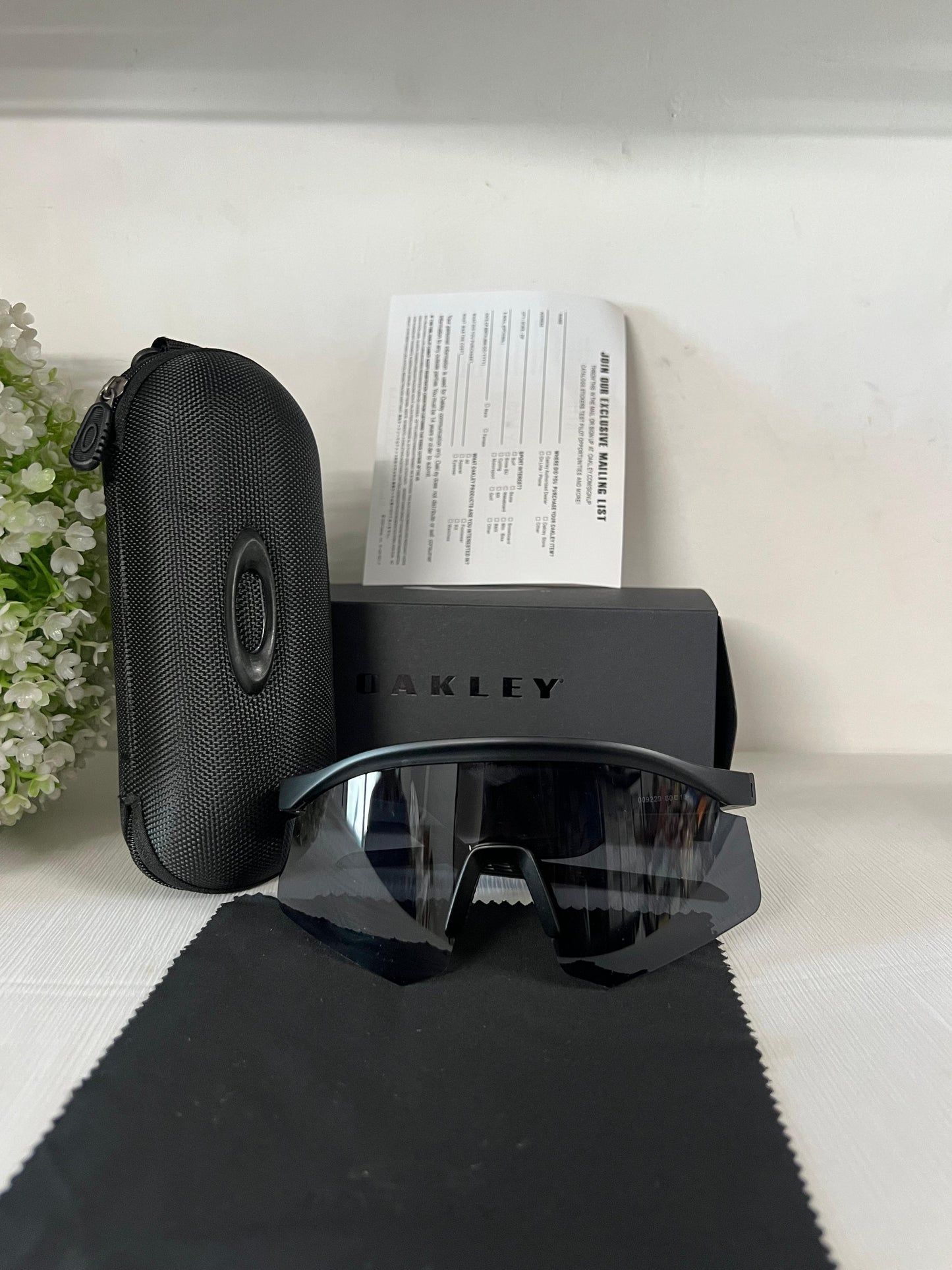 Oakley Hydra sport Sunglasses (black & black) 🕶️