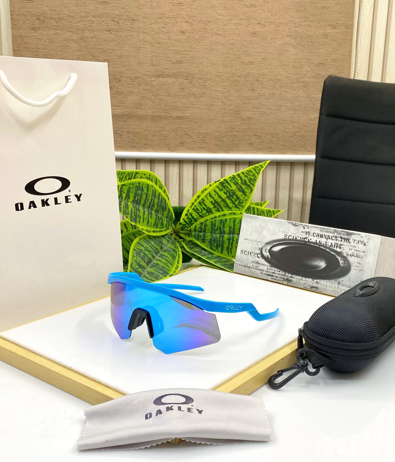 Oakley Hydra sport Sunglasses (Blue & blue) 🕶️